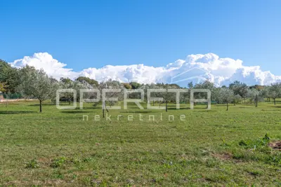 Investicijska prilika – Građevinsko i poljoprivredno zemljište u blizini Poreča - 8