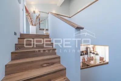 Haus 340 m², Sveti Lovreč - Pool, Jacuzzi und Privatsphäre - 14