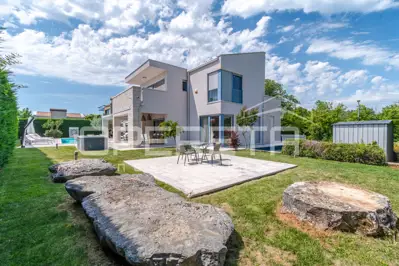 Haus 340 m², Sveti Lovreč - Pool, Jacuzzi und Privatsphäre - 5