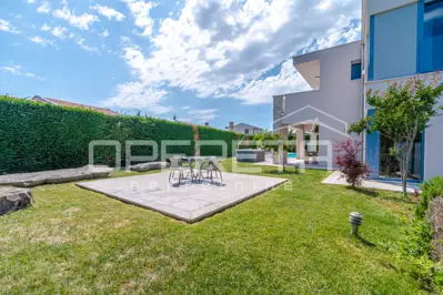 Haus 340 m², Sveti Lovreč - Pool, Jacuzzi und Privatsphäre - 6
