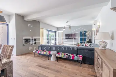 Haus 340 m², Sveti Lovreč - Pool, Jacuzzi und Privatsphäre - 18