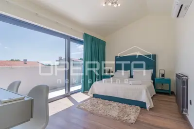 Haus 340 m², Sveti Lovreč - Pool, Jacuzzi und Privatsphäre - 13