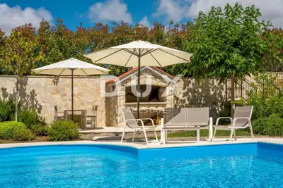 Insel Krk, Baška - exklusive Villa mit 7 Apartments und Pool! GELEGENHEIT! - 4