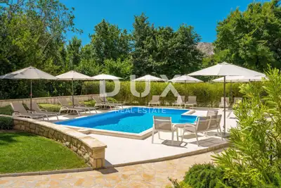 Insel Krk, Baška - exklusive Villa mit 7 Apartments und Pool! GELEGENHEIT! - 7