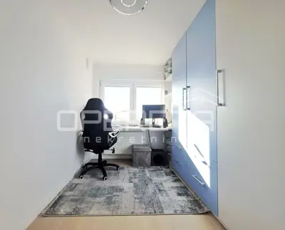 Wohnung 85 m², Črnomerec - Terrasse 80 m² und Garten 300 m² - 12