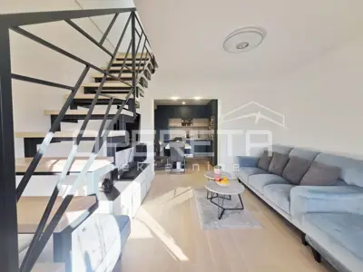 Wohnung 85 m², Črnomerec - Terrasse 80 m² und Garten 300 m² - 18