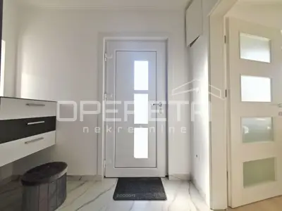 Wohnung 85 m², Črnomerec - Terrasse 80 m² und Garten 300 m² - 9