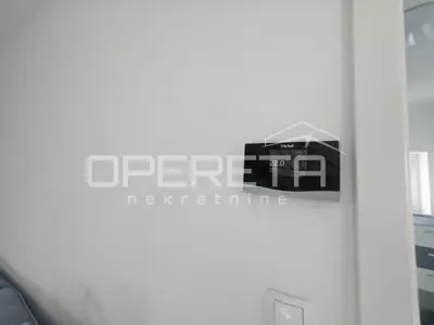 Wohnung 85 m², Črnomerec - Terrasse 80 m² und Garten 300 m² - 19