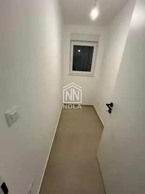 Stan u Vodicama, 1. kat, 3 spavaće sobe i terasa - 9