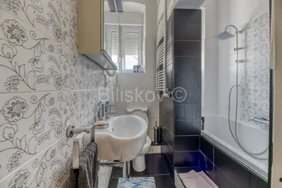 Zu verkaufen, Zagreb, Donji grad, Vierzimmerwohnung, Balkon - 9
