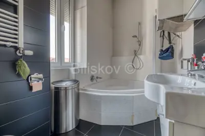 Zu verkaufen, Zagreb, Donji grad, Vierzimmerwohnung, Balkon - 8