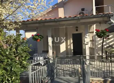 Stan 180 m², Opatija - Centar, 3 jedinice i 3 parkirna mjesta - 5