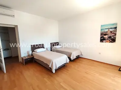 Wohnung, Split, 100 m², 3-Zimmer, 719 000 € - 3