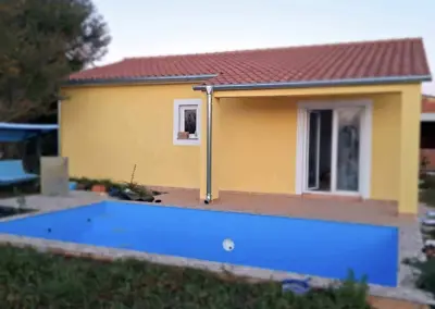 House 70 m², Svetvinčenat - pool and yard 400 m² - 3