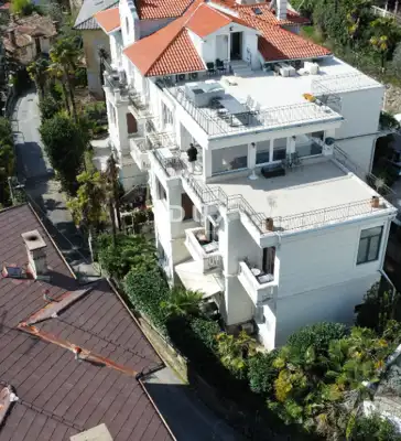 OPATIJA, OPATIJA - 130 m² apartment in Austro-Hungarian villa with 60 m² parking - 2