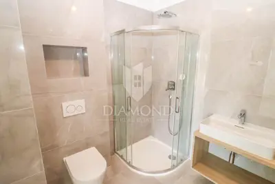 Stan 129 m², Pomer - pogled na more i bazen - 15