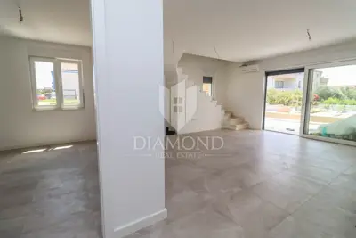 Stan 129 m², Pomer - pogled na more i bazen - 3