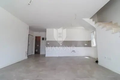 Stan 129 m², Pomer - pogled na more i bazen - 7