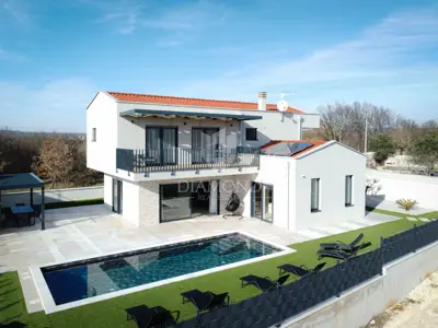 Poreč, surroundings, imposing villa in a quiet place! - 2