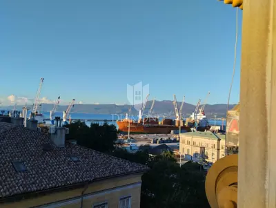 Stan 72 m², Rijeka Centar - Vila Ploech i povijesna lokacija