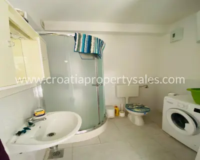 Kuća 116 m², Otok Brač - prvi red do mora - 4