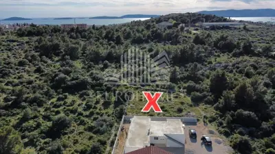 Stan 57,62 m², Donje Ražine - terasa 10 m² i parkirno mjesto - 11