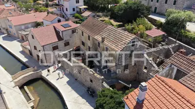 Stone house 80 m², Vrboska by the waterfront and parking - 2