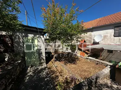 Stone house 80 m², Vrboska by the waterfront and parking - 15