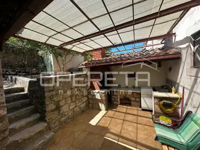 Stone house 80 m², Vrboska by the waterfront and parking - 13