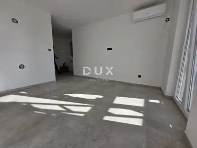 Wohnung 46 m², Lovran - 500 m vom Meer, Balkon - 3