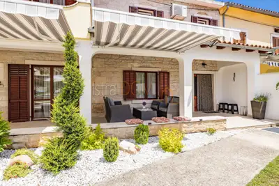 Kuća u Marčani, bazen i uređena okućnica - 5