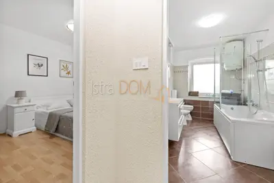 Kuća u Marčani, bazen i uređena okućnica - 19