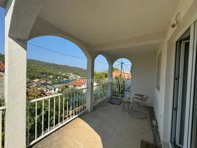Kuća u Stomorskoj, Šolta - 3 spavaće sobe i 2 terase - 2