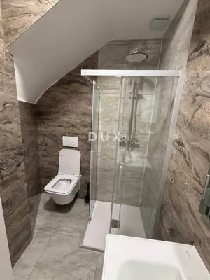 Kuća 180 m², Gedići - pogled na more i terasa 30 m² - 17