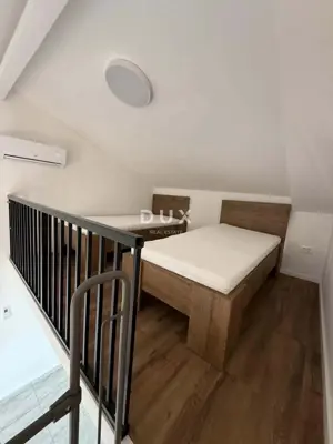 Kuća 180 m², Gedići - pogled na more i terasa 30 m² - 11