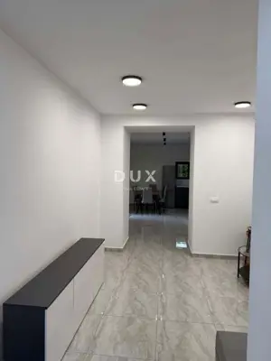 Kuća 180 m², Gedići - pogled na more i terasa 30 m² - 7