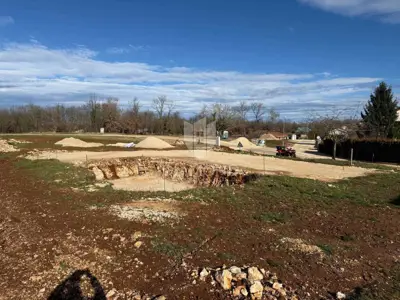 Baugrundstück 1.223 m², Žminj - Genehmigung und Projekt - 9