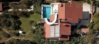 House 744 m², Poreč - 9 apartments and sea view - 2