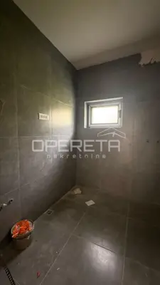 Haus 270 m², Markuševec - 4 separate Wohnungen - 21