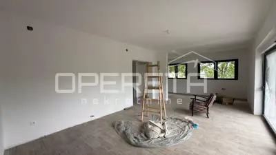 Haus 270 m², Markuševec - 4 separate Wohnungen - 12