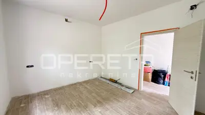 Haus 270 m², Markuševec - 4 separate Wohnungen - 18