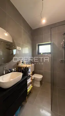 Haus 270 m², Markuševec - 4 separate Wohnungen - 8
