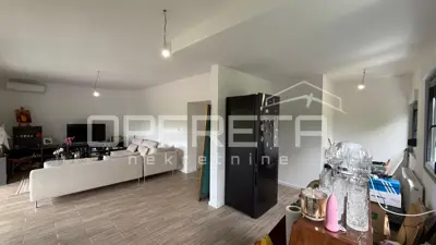 Haus 270 m², Markuševec - 4 separate Wohnungen - 2