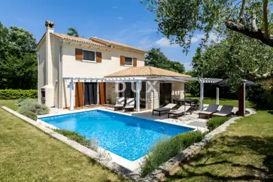 ISTRA, BARBAN - Mediterranean house with pool
