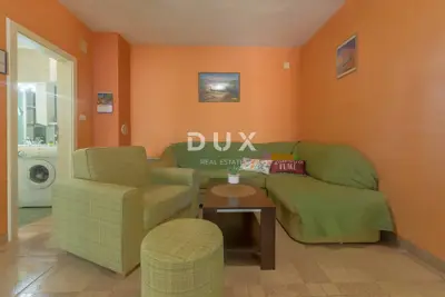 House 210 m², Biograd na Moru - quiet street in the center - 5