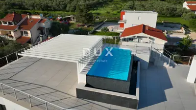 Urbane Villa 439 m², Kožino - 3 Apartments und Meerblick - 6