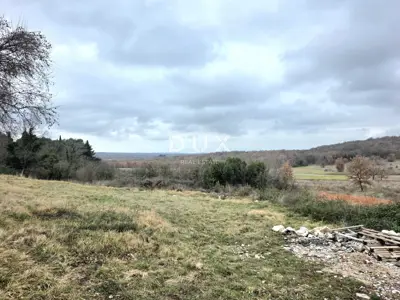 ISTRA, VIŠNJAN - Građevinsko zemljište s idejnim projektom za meditera - 3