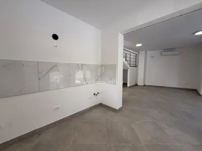 Dvojna vila s bazenom u Jadranovu - 12