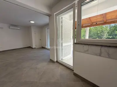Dvojna vila s bazenom u Jadranovu - 13