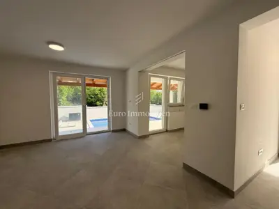 Dvojna vila s bazenom u Jadranovu - 10